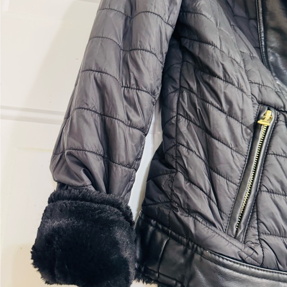 GUESS double view jacket in size S - Picture 10 of 11